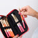 Brush Etui mit Neon Pink
